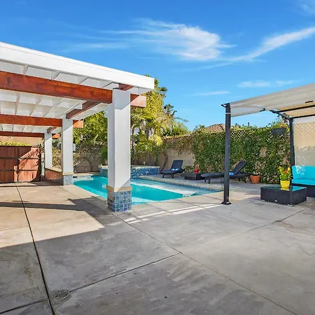Oasis With Pool And Music Studio By Benvenu-2