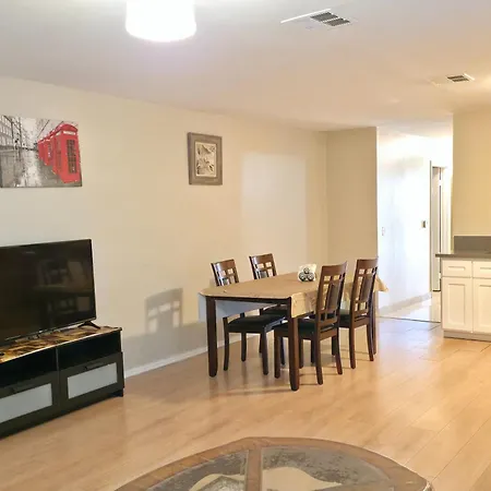 Los Angeles Retreat Close To Hotspots-3